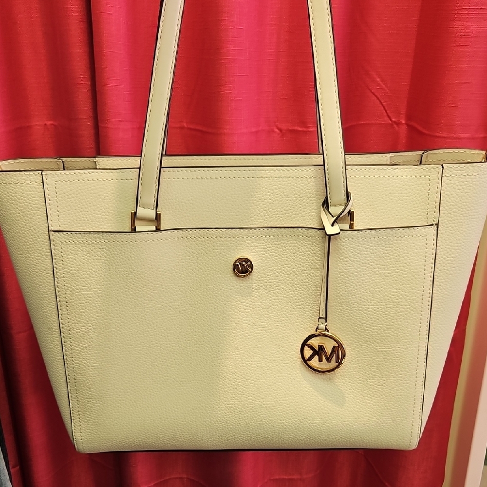Michael Kors Maisie Tote Bag